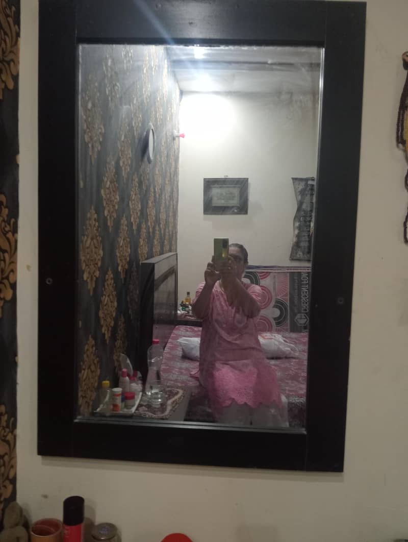 Wall mirror 0