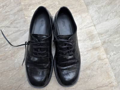 Zara men shoe 43 number used