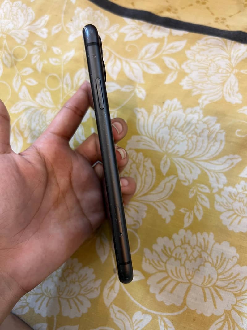 Apple iPhone 11 2