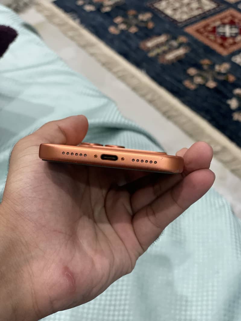 Apple iPhone 17 Pro Max 2