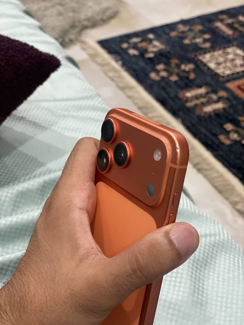 Apple iPhone 17 Pro Max 5