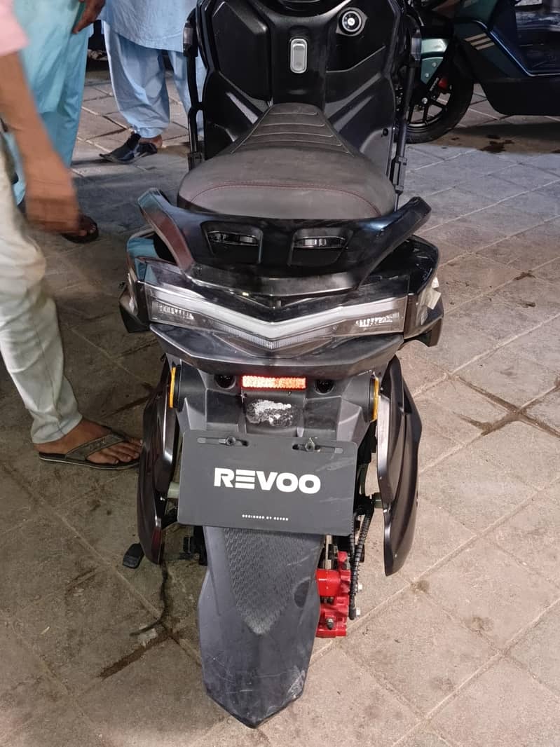 REVOO E-52 almost original condition 10/10 5