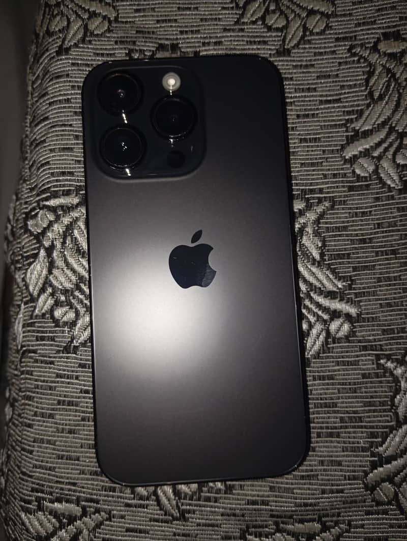 Apple iPhone 14 Pro 0