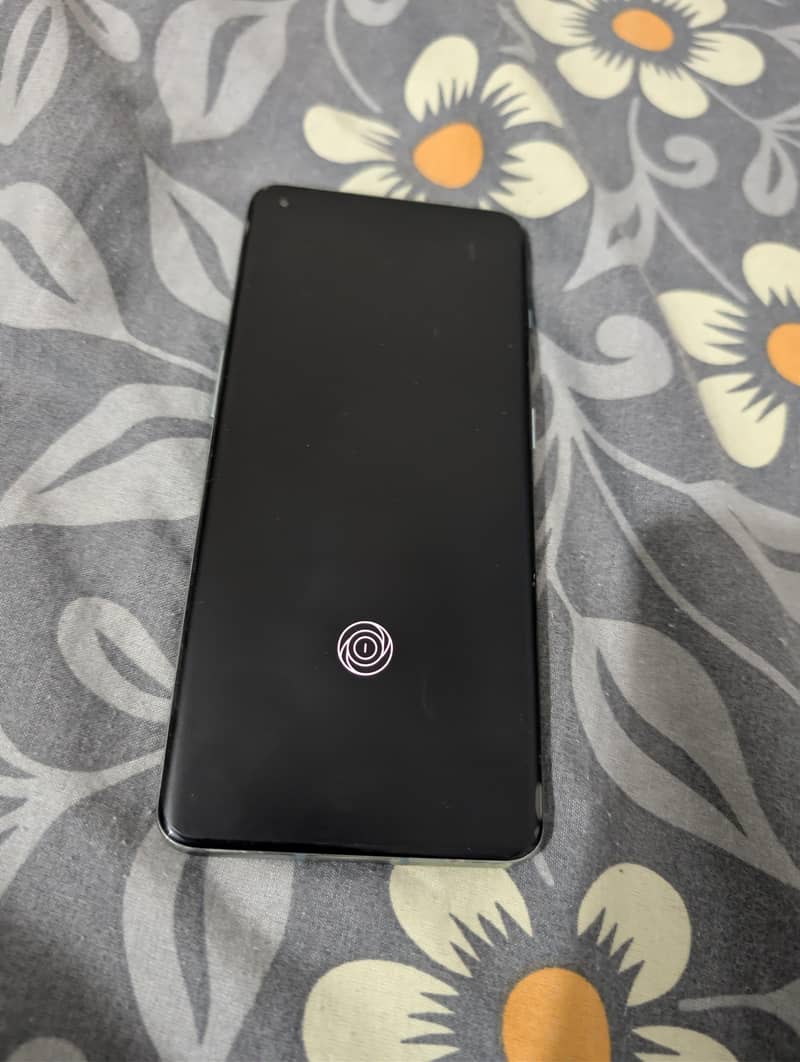 One Plus 10 Pro 6