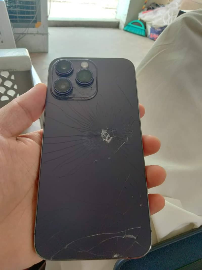 Apple iPhone 14 Pro Max 1