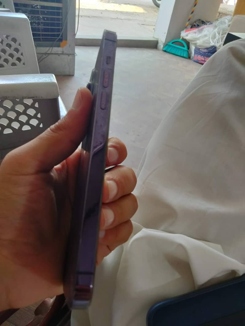 Apple iPhone 14 Pro Max 3