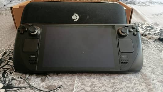 Steam Deck LCD 64gb variant + 512gb card