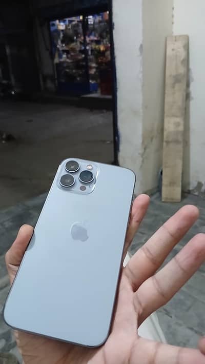 Apple iPhone 13 Pro Max