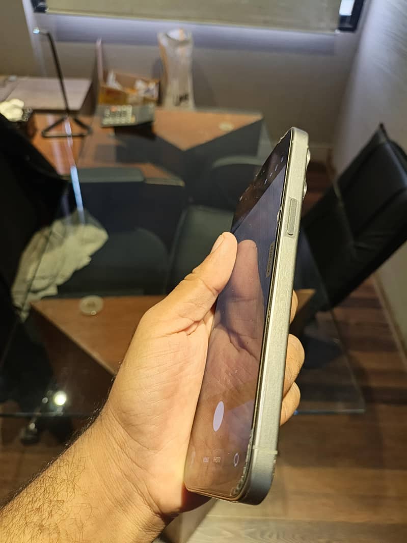 Apple iPhone 15 Pro Max 11