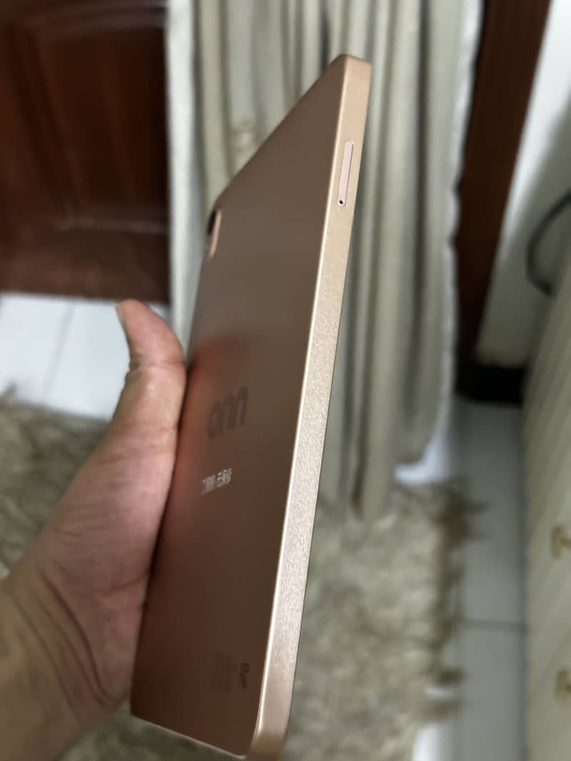 Tablet onn 4/64 1