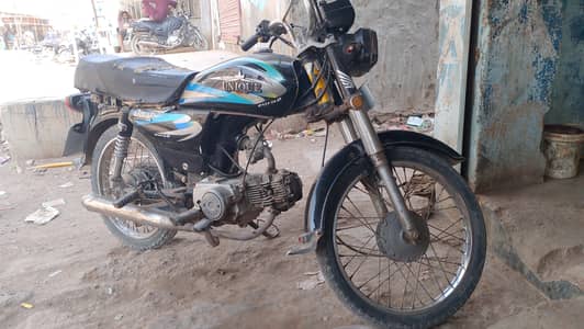 unique 2019 puri bike oky ha koi Kam nhi ha engine sun ha
