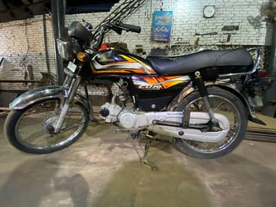 Honda CD 70 2022 Model - Total Genuine & Low Mileage.