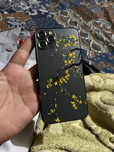 Iphone 11 Pro condition 10/10 85battey health.