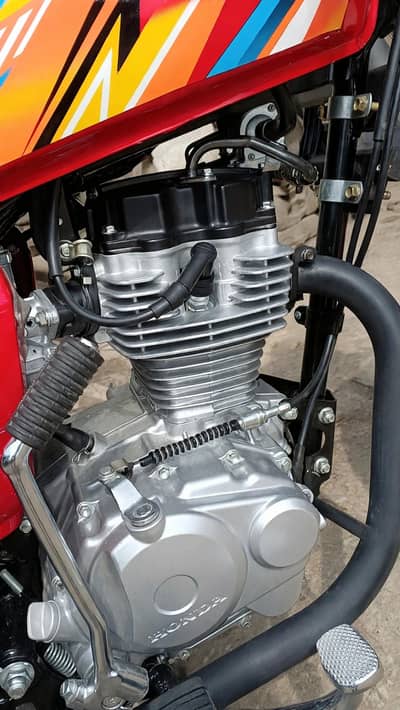 Honda CG 125 Red Colour