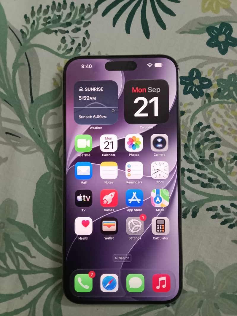 iPhone 15 Pro Max 1