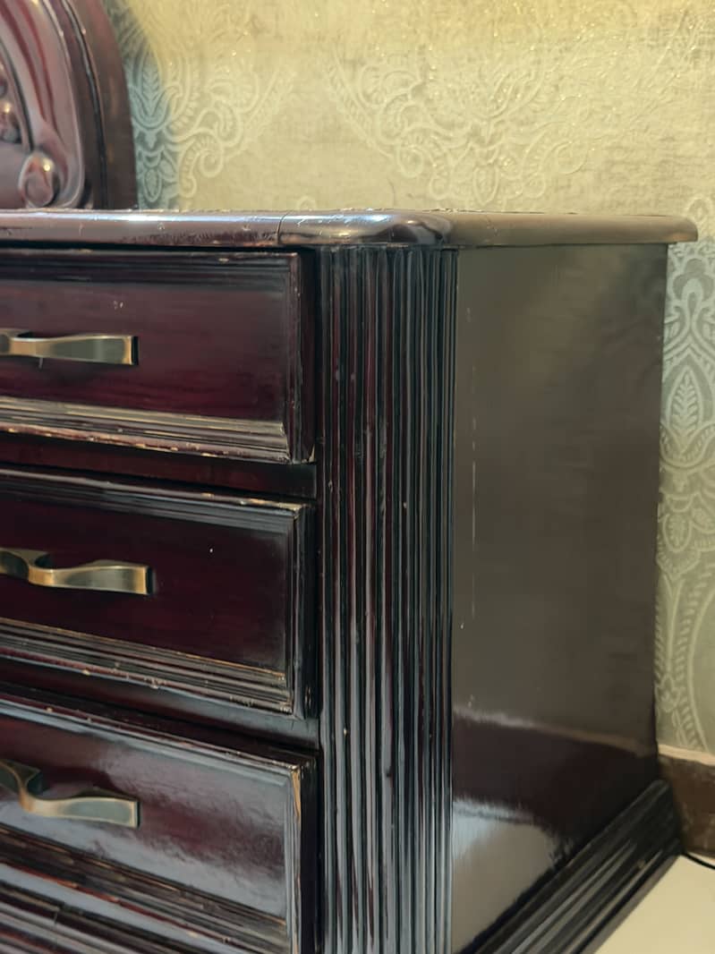 Queen side bed and side table 5