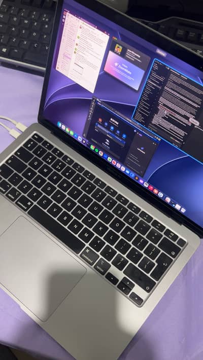 MacBook Air M1 13” 8GB/256GB Urgent Sale