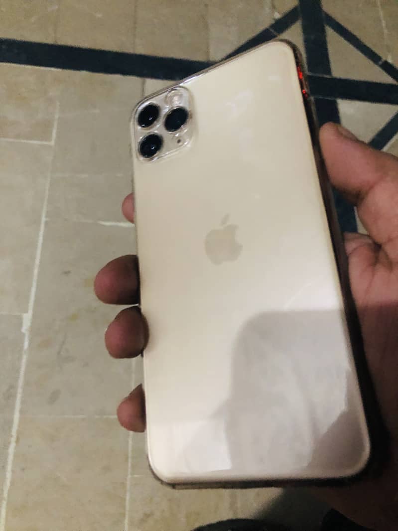 Apple iPhone 11 Pro Max 0