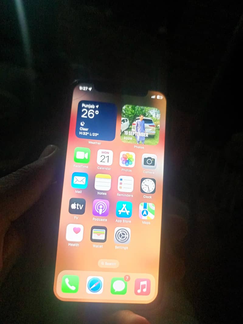 Apple iPhone X 4