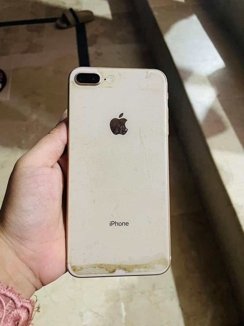 Apple iPhone 8 Plus 0