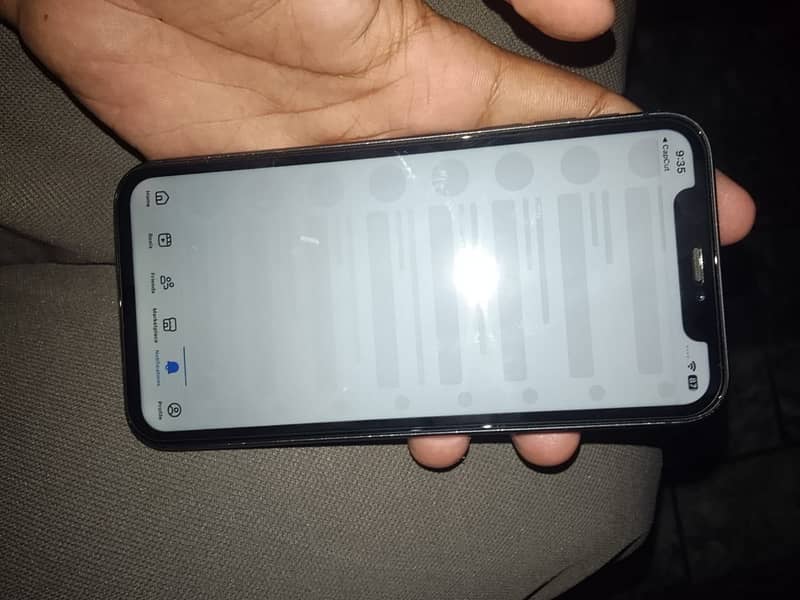 Apple iPhone 11 0