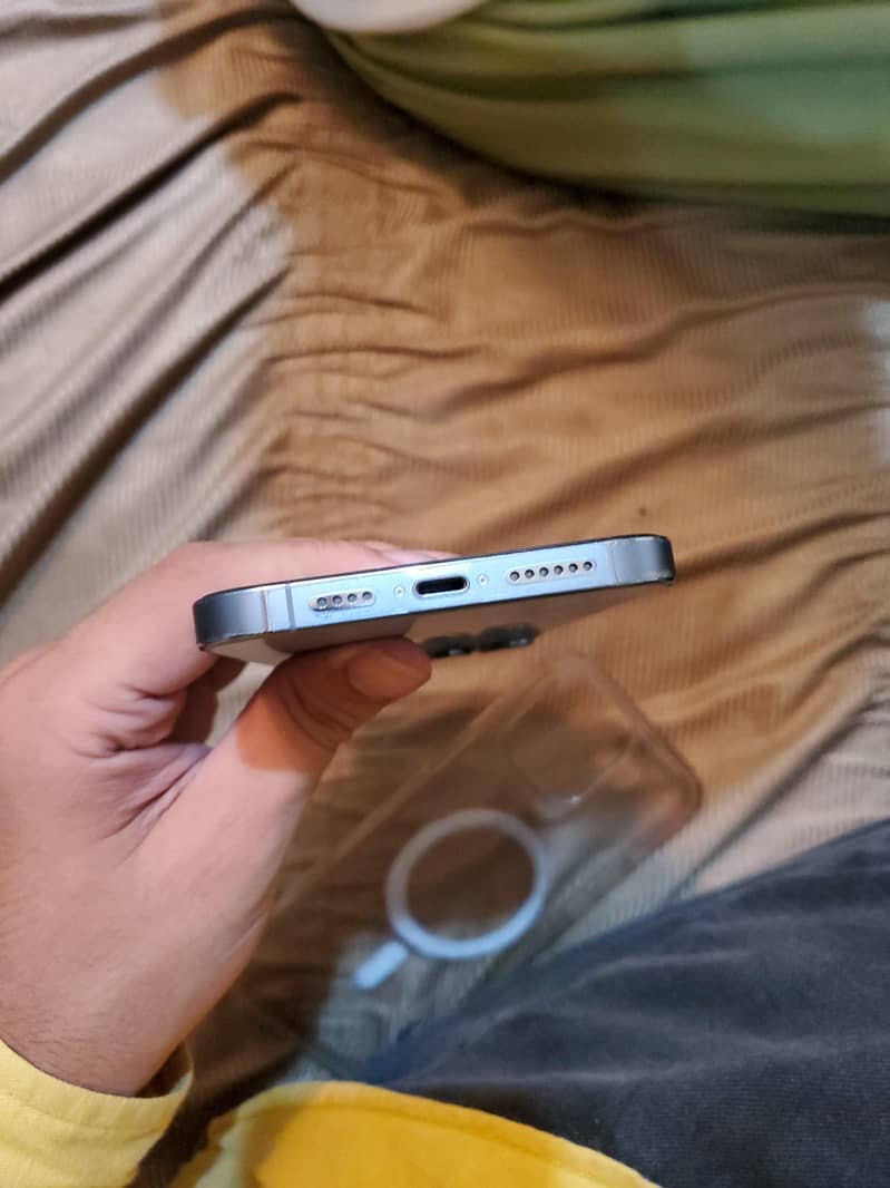 Apple iPhone 13 Pro Max 3