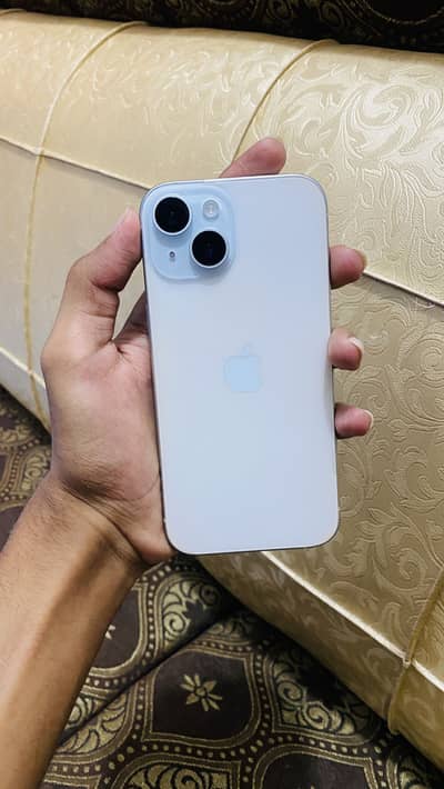 Apple iPhone 15