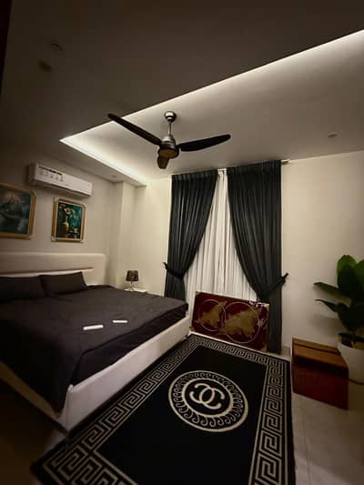 DAILY BASIS ONE BEDROOM FURNISHED APARTMENT FOR RENT IN IQBAL BLOCK BAHRIA TOWN LAHORE