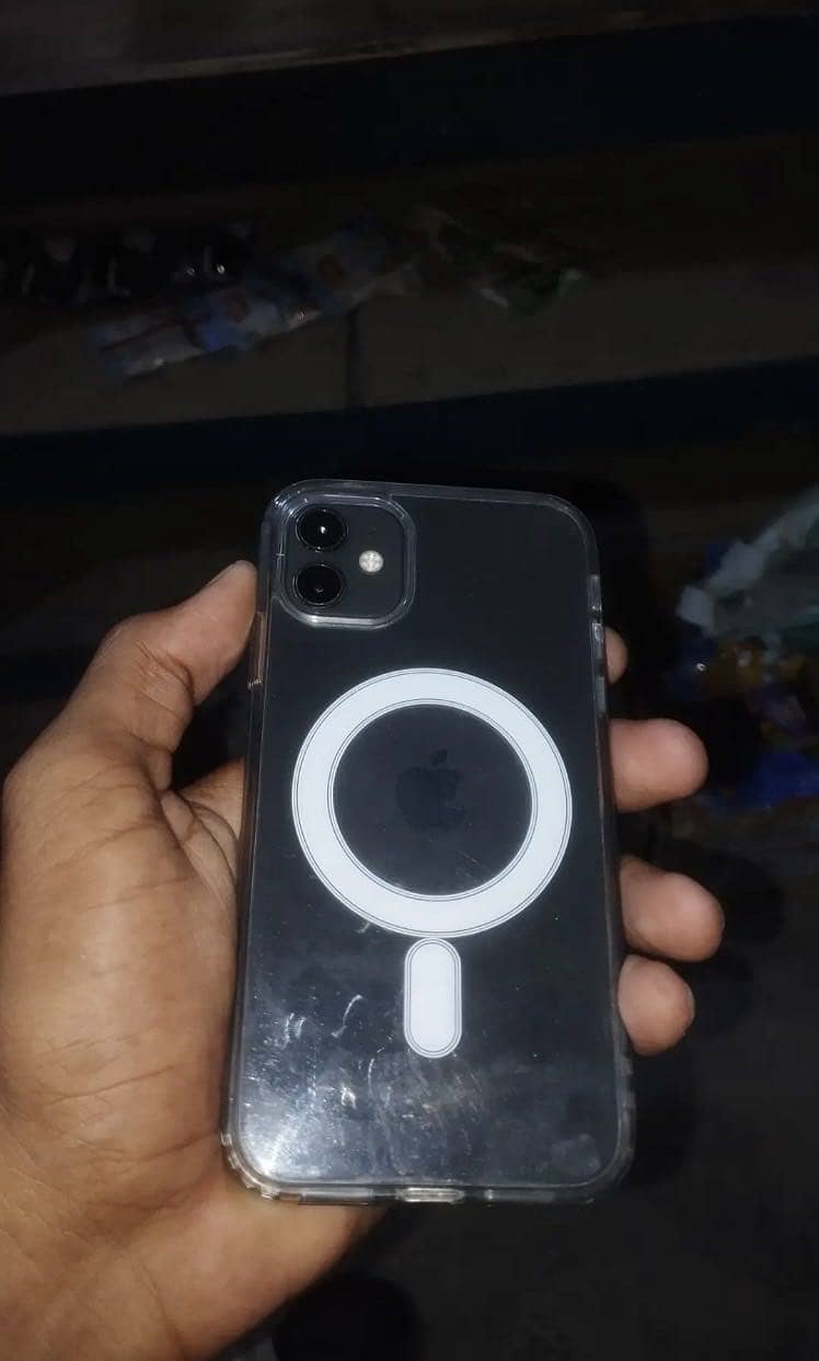 Apple iPhone 11 0