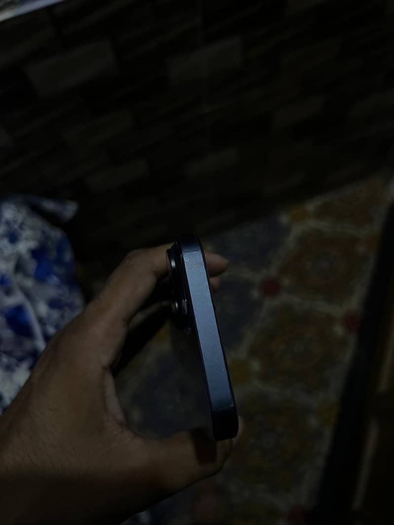 Apple iPhone 14 6