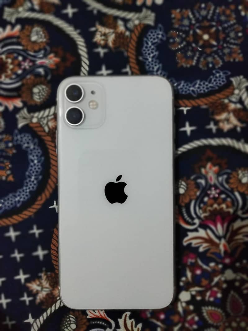 Apple iPhone 11 3