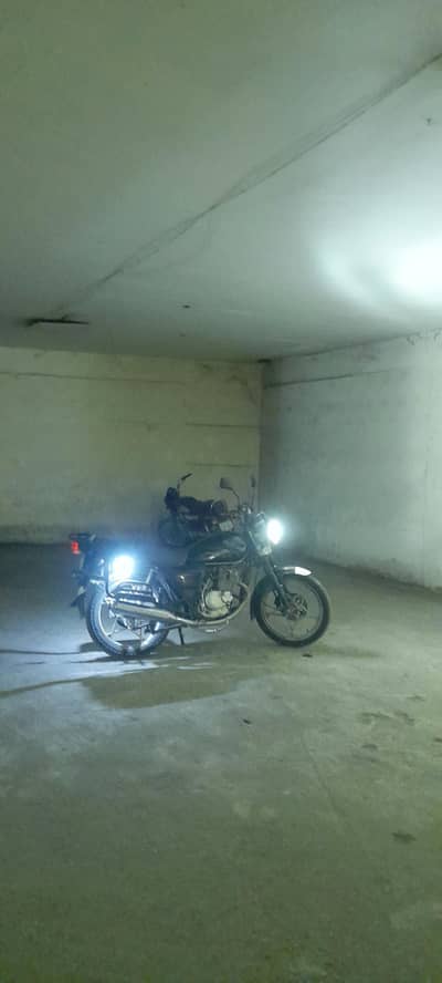 (Suzuki gs 150 se for sale in lahore. )