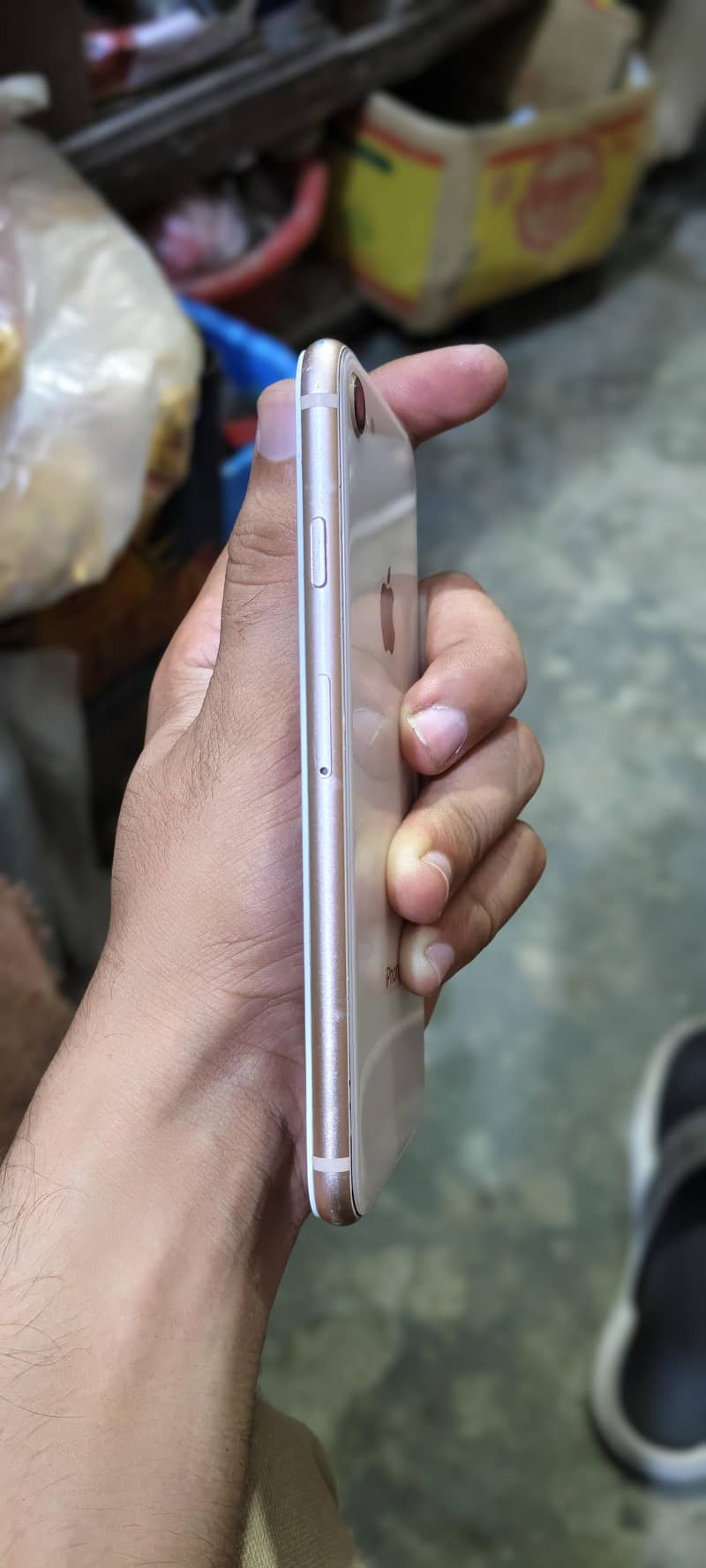 Apple iPhone 8 3