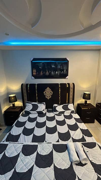 DAILY BASIS ONE BEDROOM FURNISHED APARTMENT FOR RENT IN IQBAL BLOCK BAHRIA TOWN LAHORE