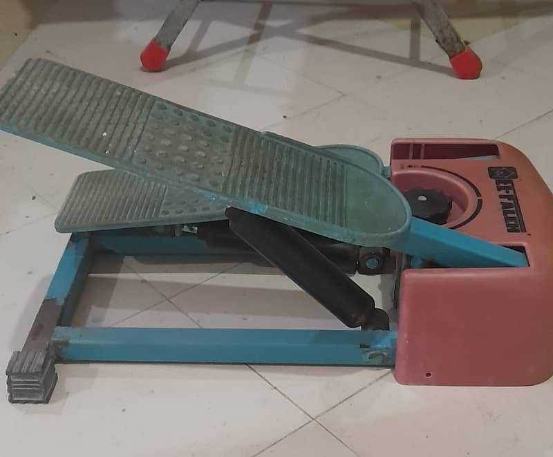 STEPPER, the Exercie Machine 2