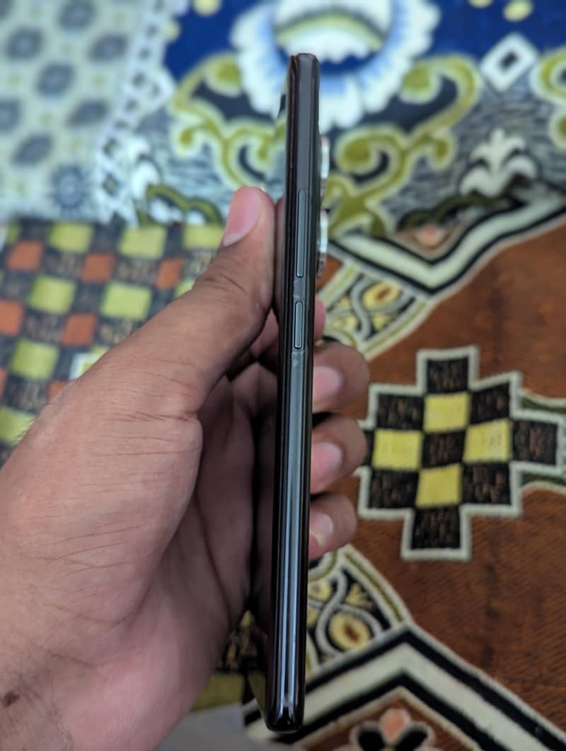 Xiaomi Redmi Note 14 Pro 1