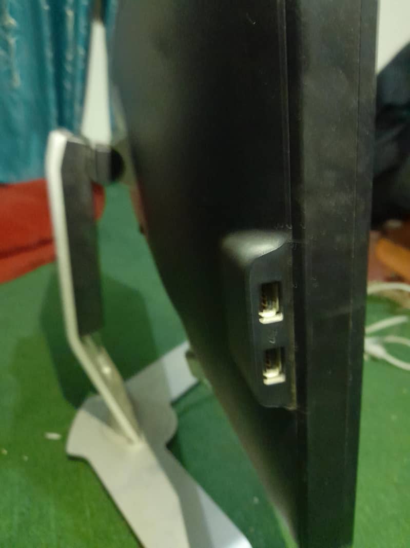 Dell Moniter 4