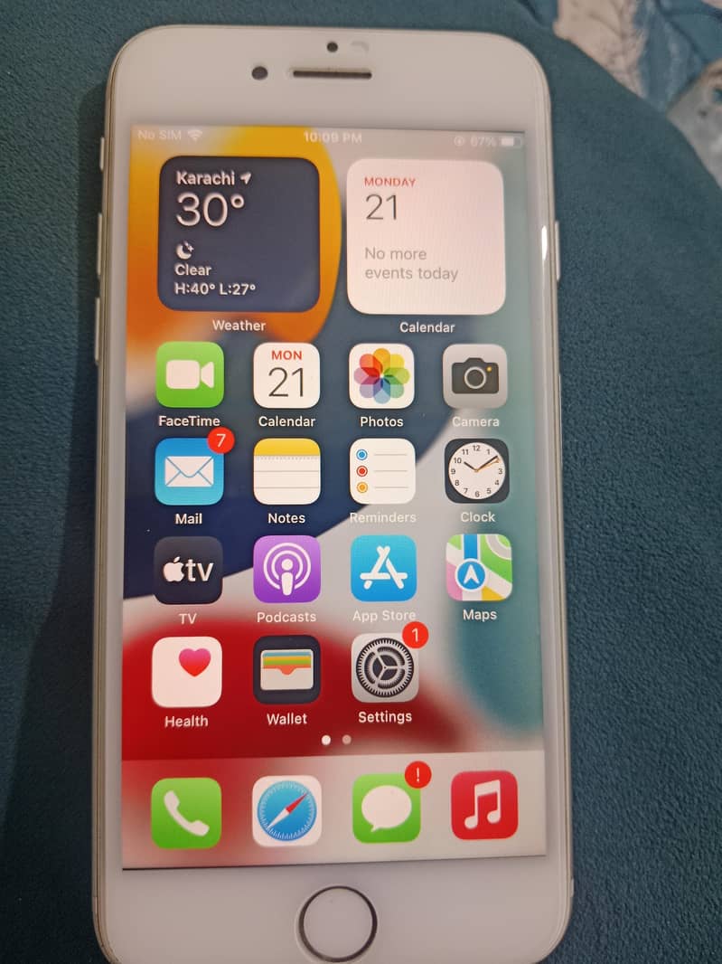 Apple iPhone 7 1