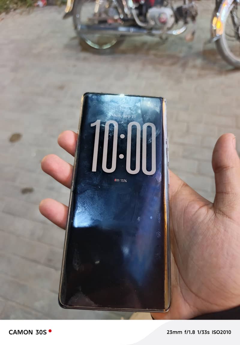 Tecno CAMON 40 Pro 1