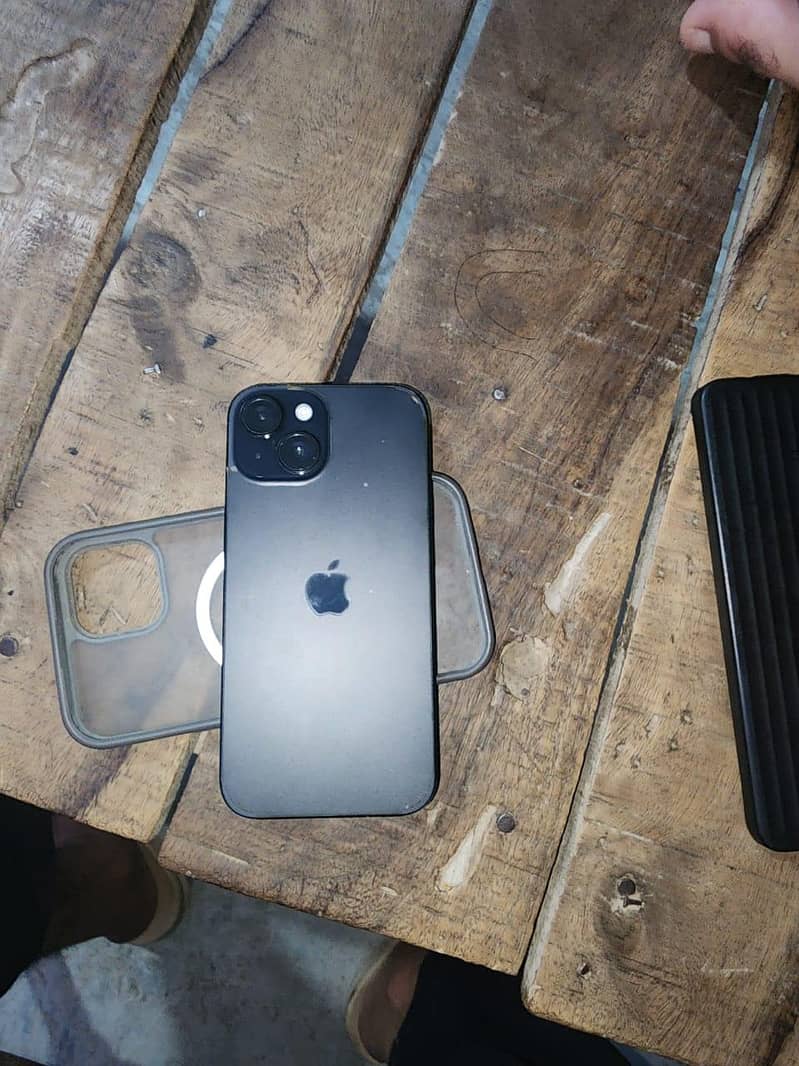 Apple iPhone 15 6
