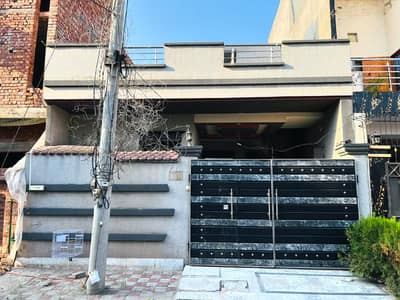 5 Marla Single Storey Used House for Sale in Al Rehman Garden Phase 2, Lahore