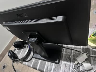 Benq 27” inch led moniter