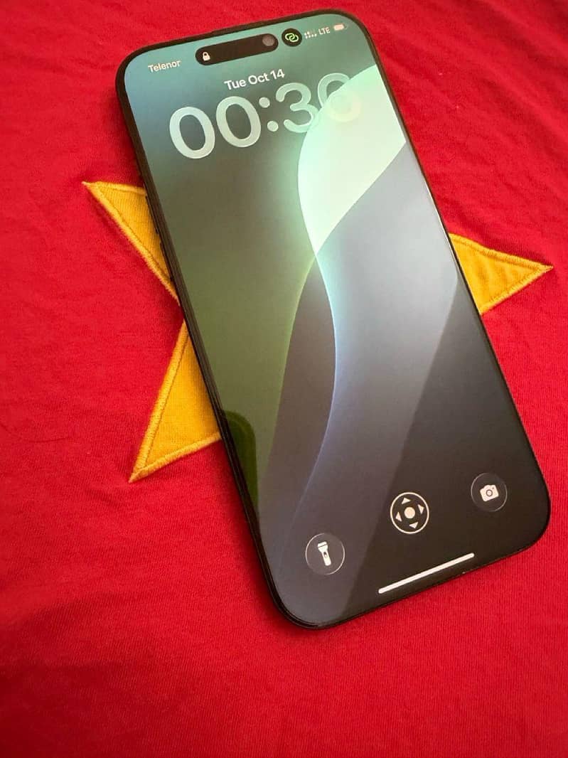 Apple iPhone 16 Pro Max 0