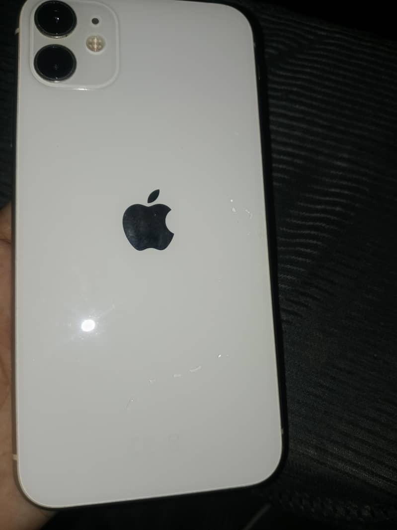 Apple iPhone 11 0