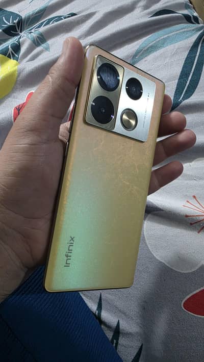 Infinix Note 40 Pro