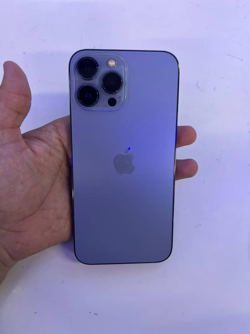 Apple iPhone 13 Pro Max 0