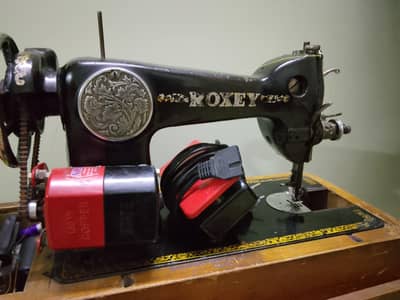 Sewing Machine ( Roxey