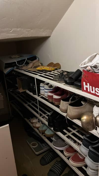 Iron shoe rack