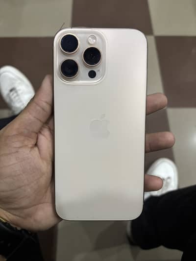 Apple iPhone 16 Pro Max FU