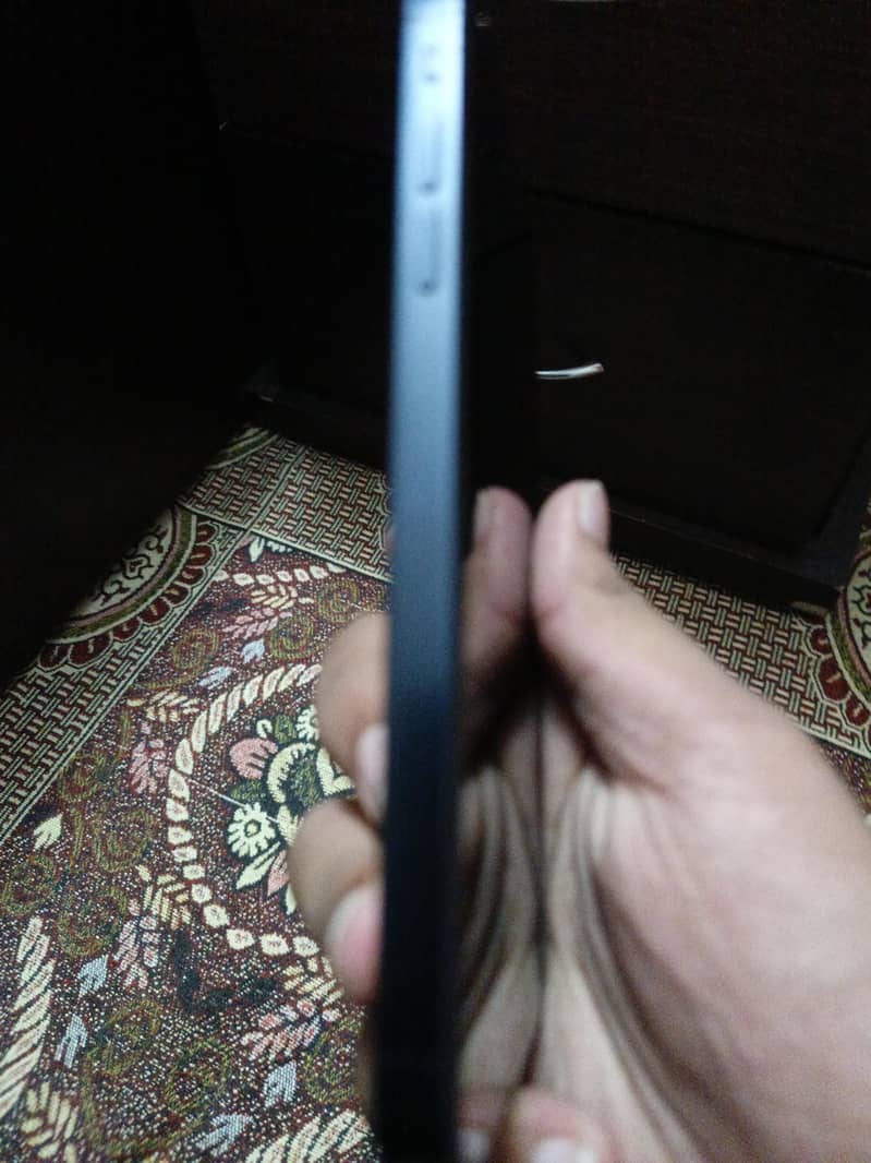Apple iPhone 15 Pro 2